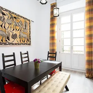 https://apartamentos-raquel.es-andalucia.com