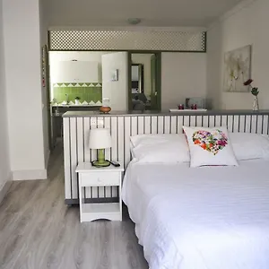 https://casa-villalba-san-bartolome-de-tirajana.in-canary-islands.com